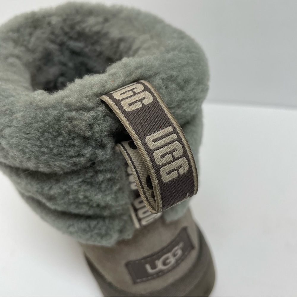 Ugg Fluff Quilted Classic mini boots sz 7 - Picture 15 of 16
